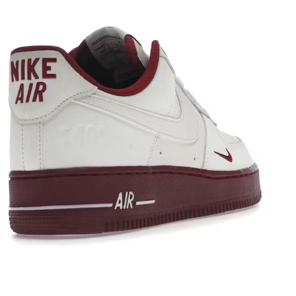 NWT in Box Nike Air Force 1 Low ‘07 SE 40th Anniversary Sale Team Red Size 6 - Picture 3 of 4